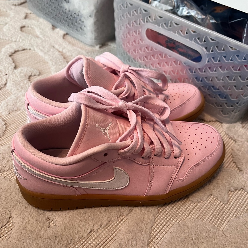 Nike Jorden Women’s